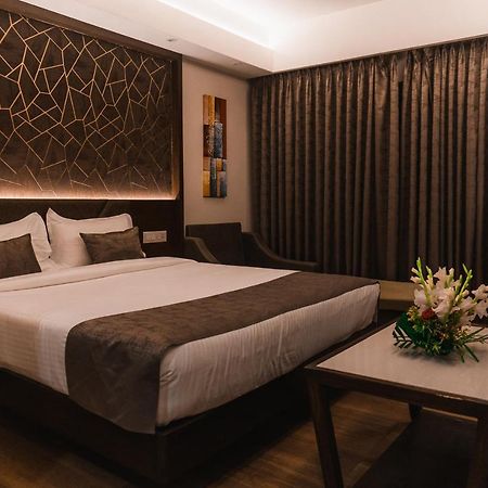 Jardin Hotels Indore Exterior photo
