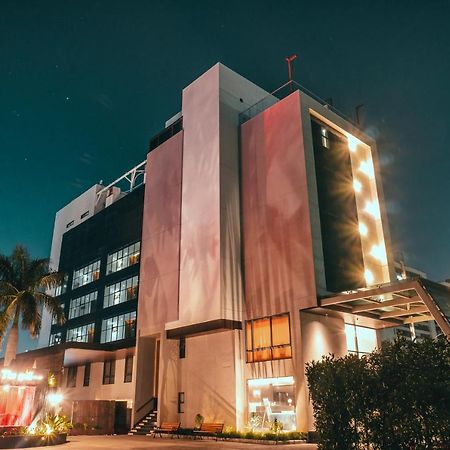 Jardin Hotels Indore Exterior photo