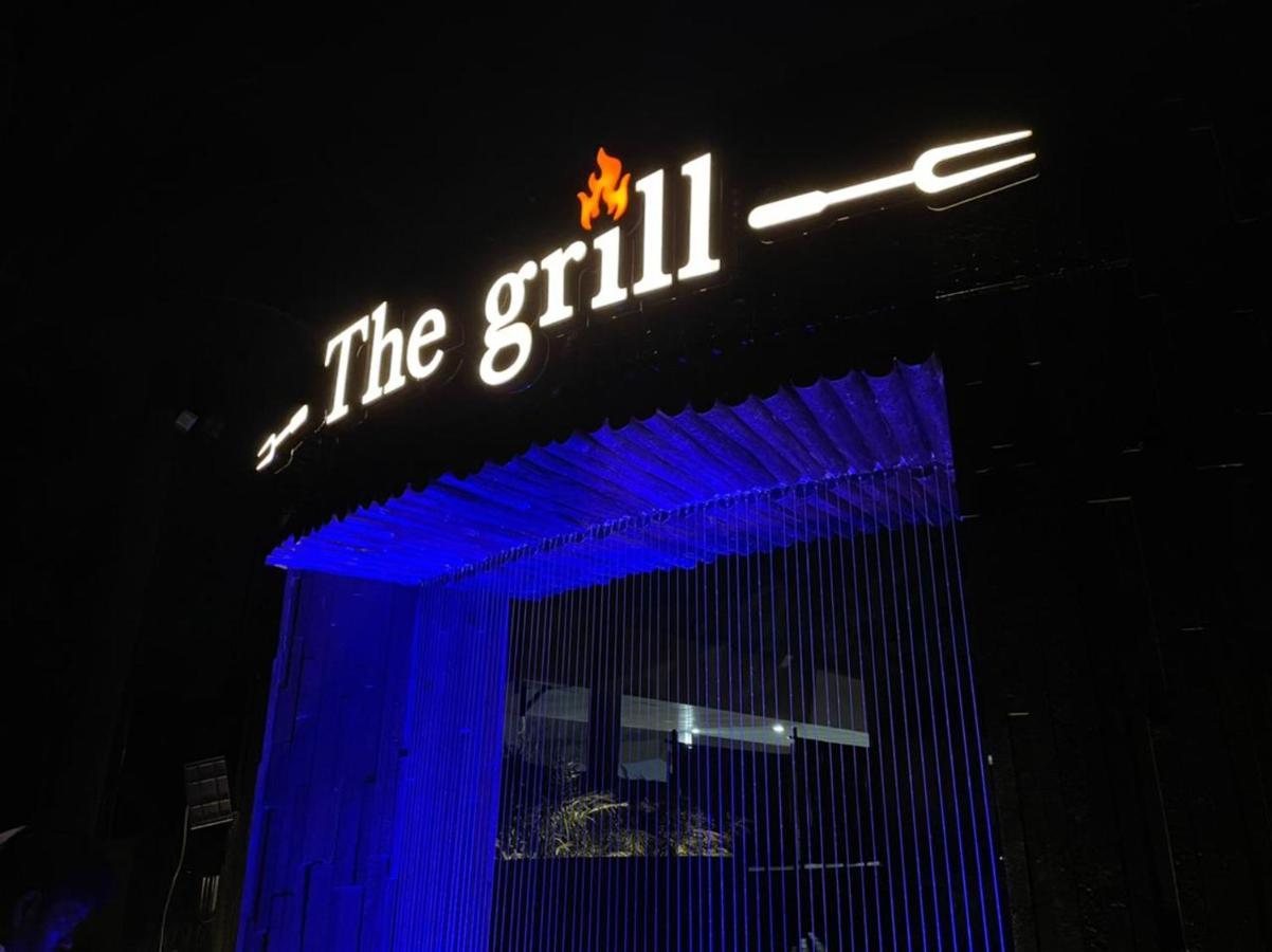 Jardin Hotels Indore Exterior photo