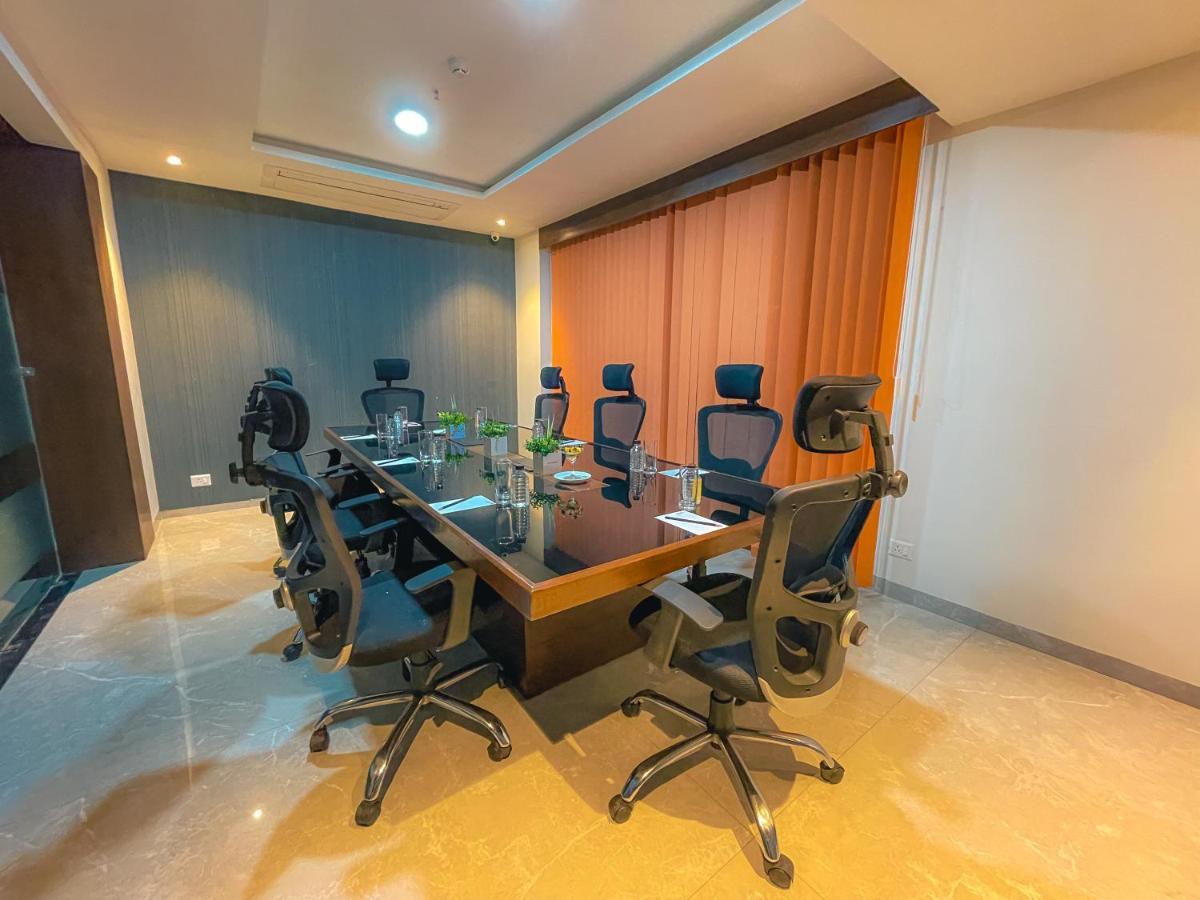 Jardin Hotels Indore Exterior photo