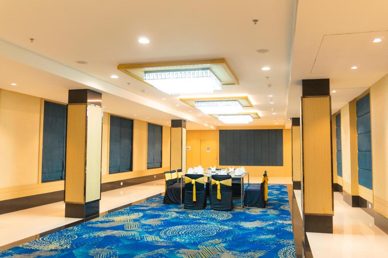 Jardin Hotels Indore Exterior photo