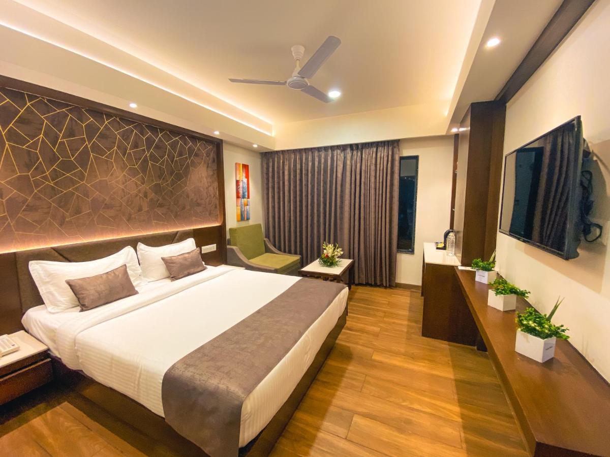 Jardin Hotels Indore Exterior photo