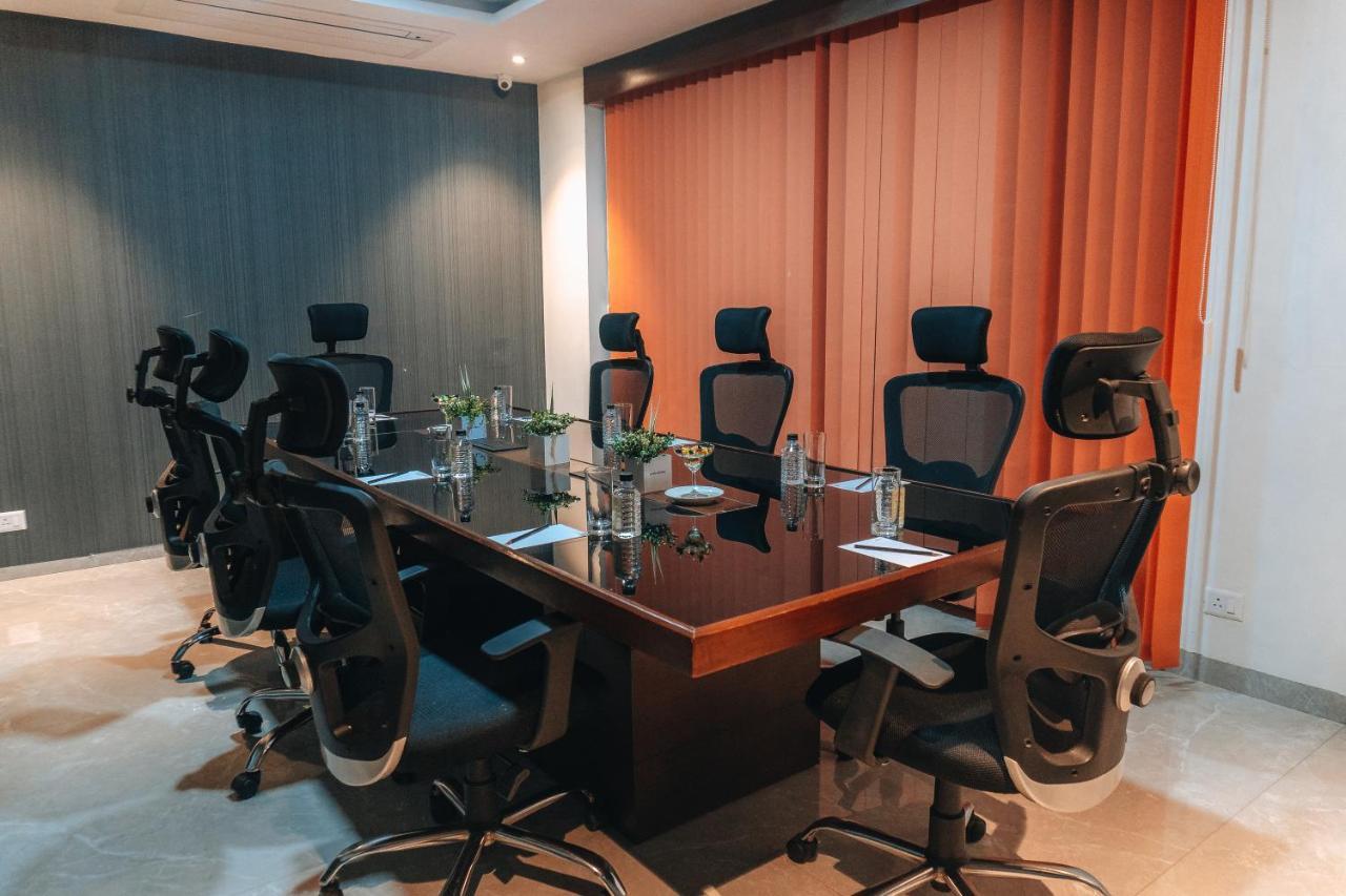 Jardin Hotels Indore Exterior photo