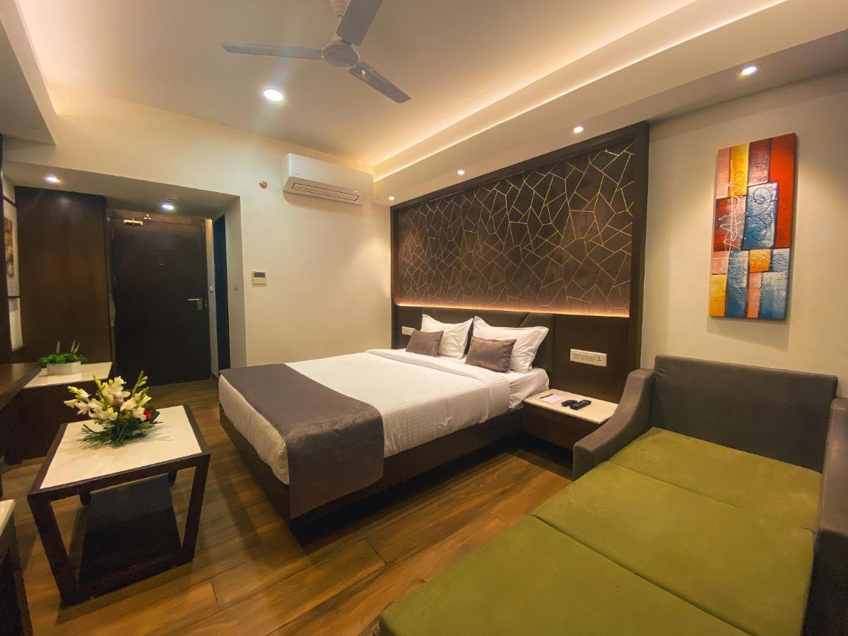 Jardin Hotels Indore Exterior photo